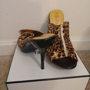 Womens leopard heels